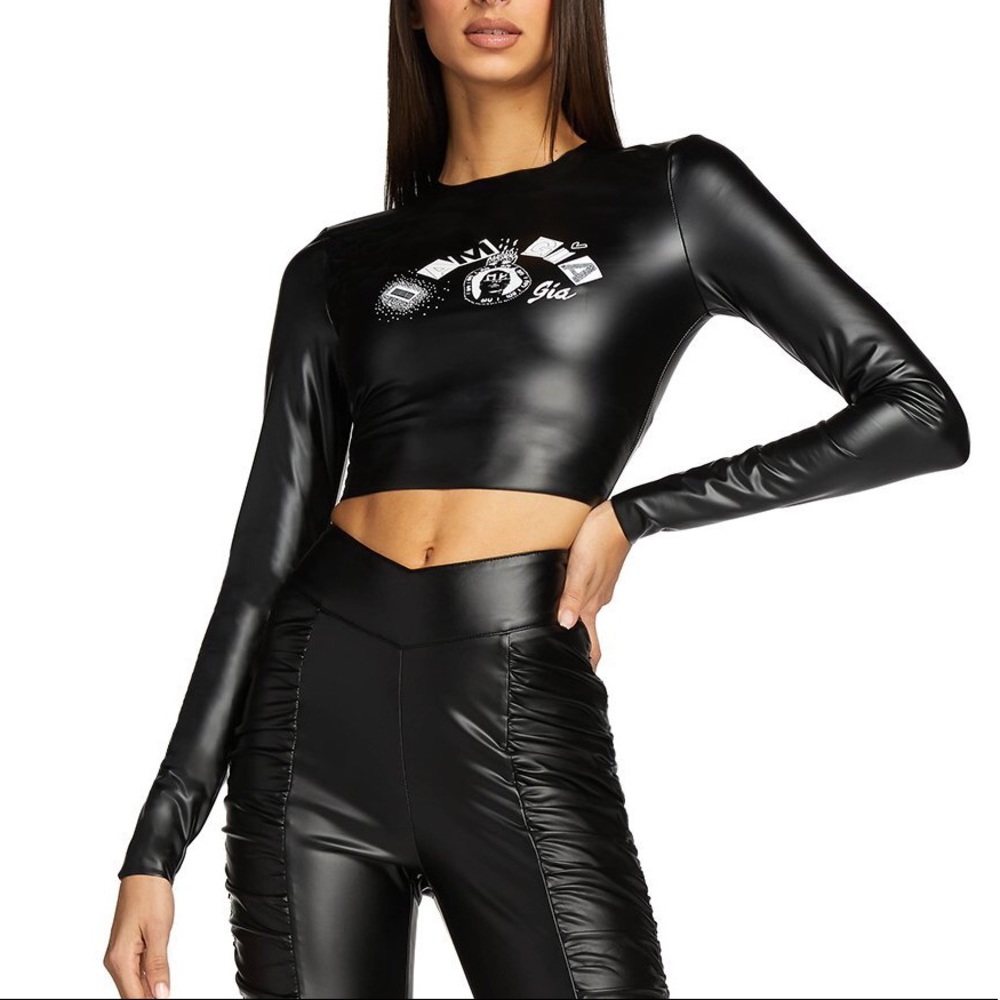 I.am.gia long sleeve